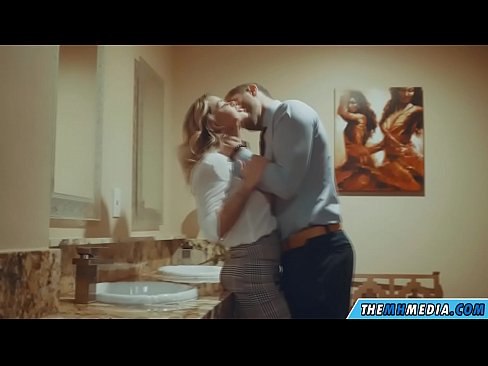 ❤️ Keď vás prsnatá blondínka zvádza na verejných toaletách ️ Tvrdé porno na sk.xxxtun.ru ☑